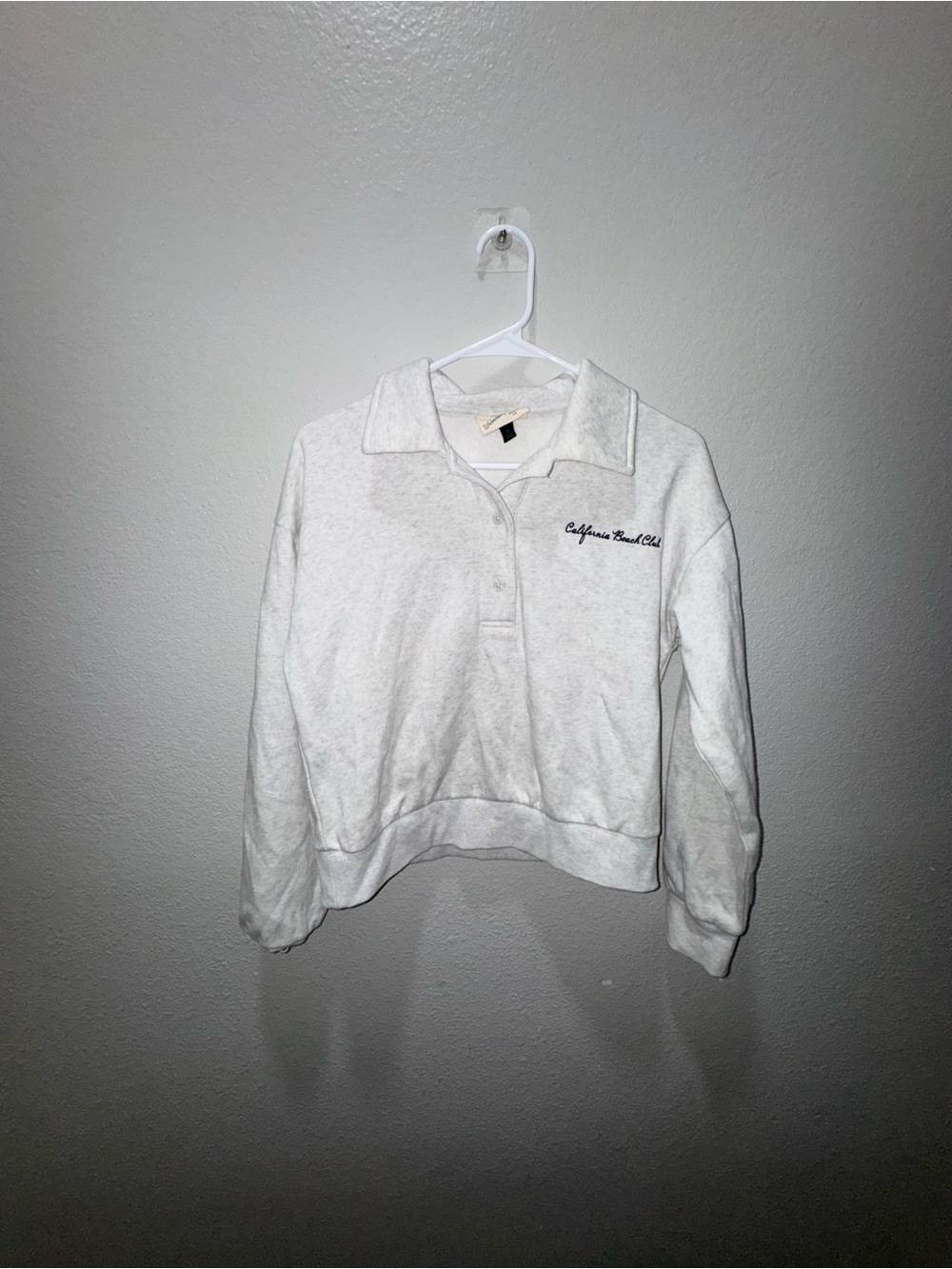 Universal Thread White Collared Pullover Sweatshirt - Read Description